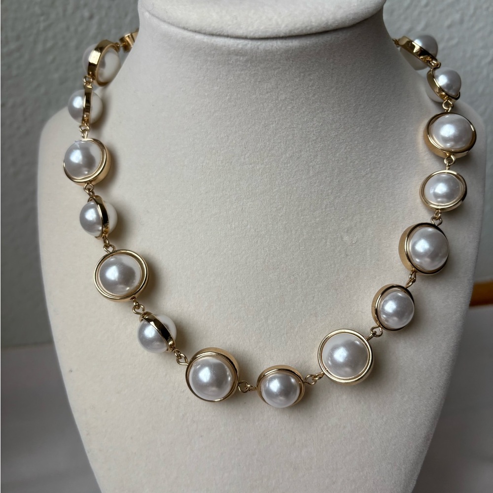 Worthington Gold and White Pearl Collar Necklace